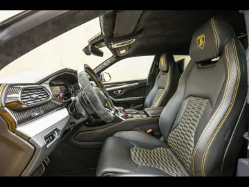 LAMBORGHINI Urus Q-CITURA CARBON TV B&O 3D FULL  ADAS HUD