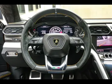 LAMBORGHINI Urus Q-CITURA CARBON TV B&O 3D FULL  ADAS HUD