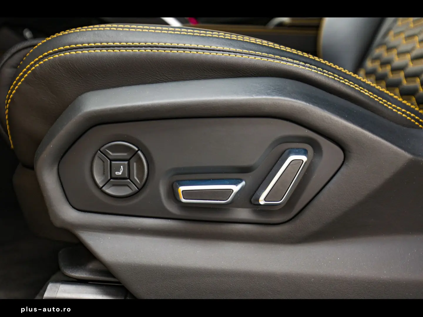 LAMBORGHINI Urus Q-CITURA CARBON TV B&O 3D FULL  ADAS HUD