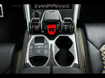 LAMBORGHINI Urus Q-CITURA CARBON TV B&O 3D FULL  ADAS HUD