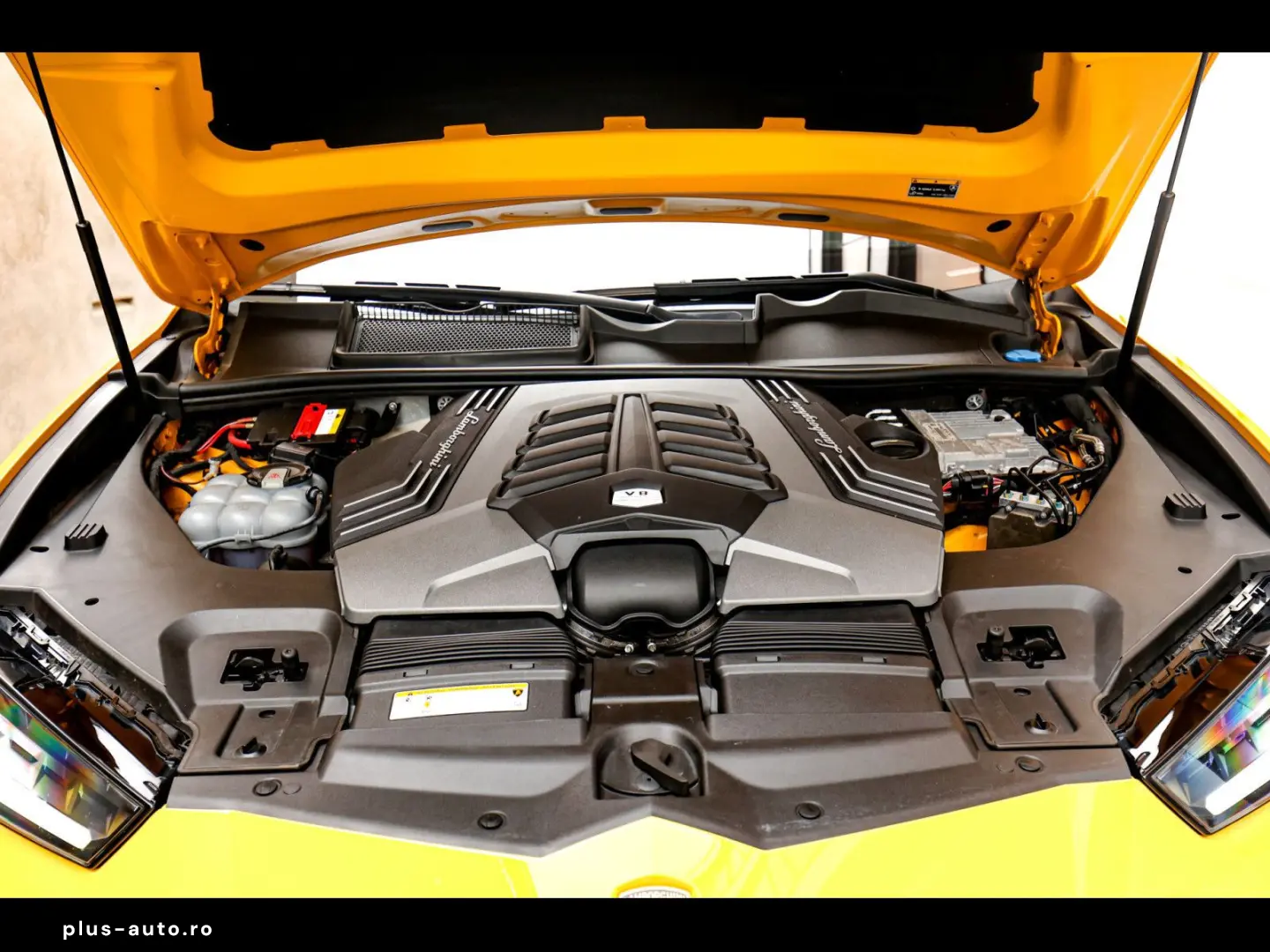 LAMBORGHINI Urus Q-CITURA CARBON TV B&O 3D FULL  ADAS HUD