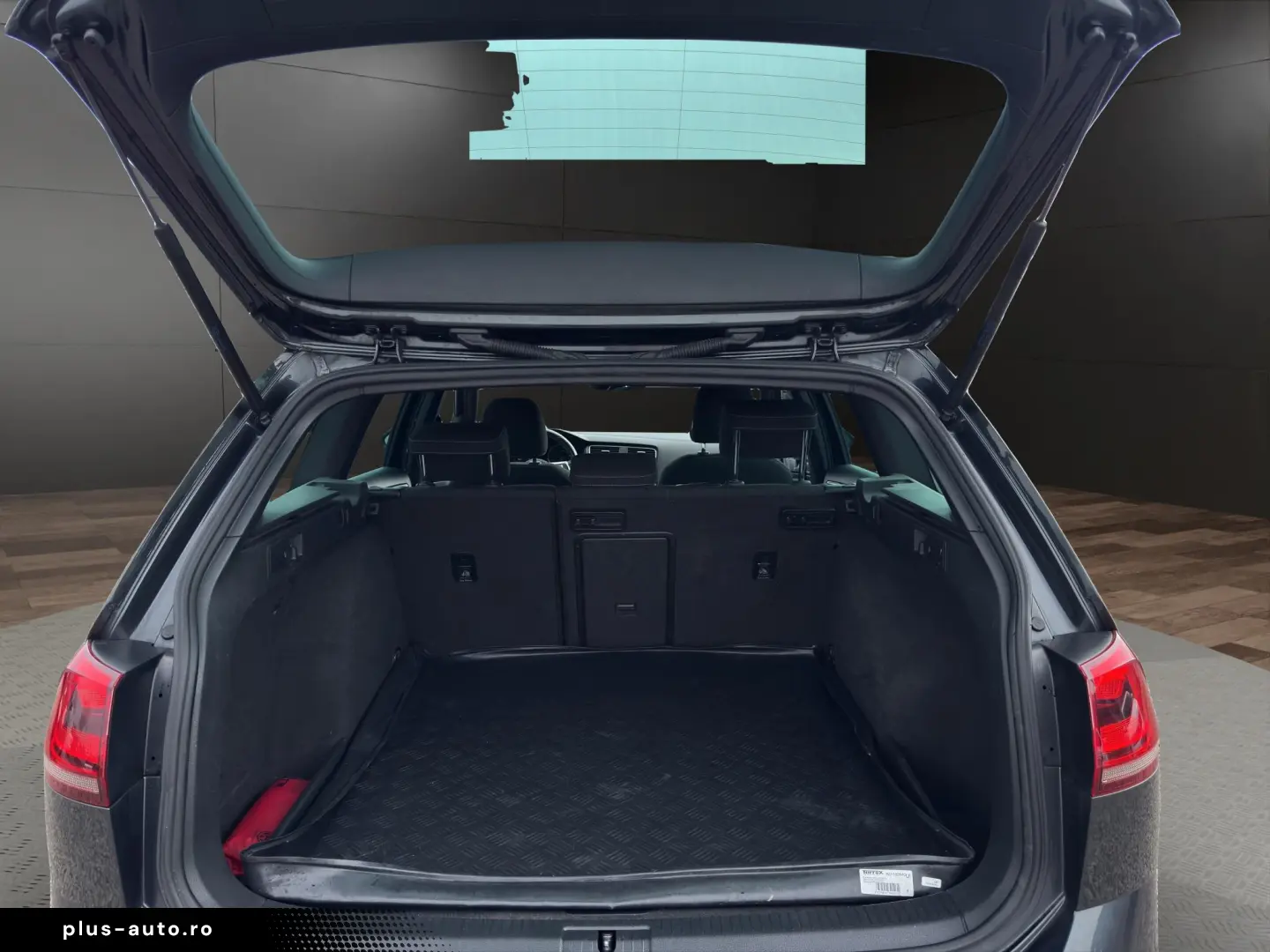 Volkswagen Golf- Rate fara avans! Garantie! Km. certificati!