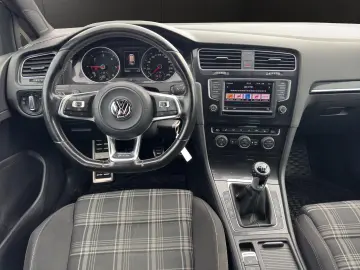 Volkswagen Golf- Rate fara avans! Garantie! Km. certificati!