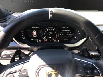 LAMBORGHINI Urus Alcantara Panorama 23 Zoll . Service NEU