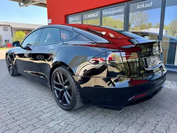 TESLA Model S Long Range AWD Autopilot 21 1-owner VAT