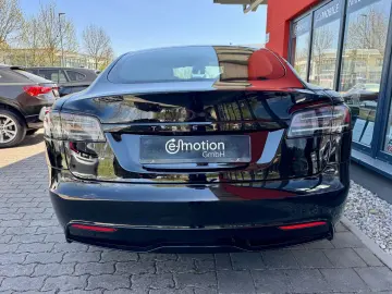 TESLA Model S Long Range AWD Autopilot 21 1-owner VAT