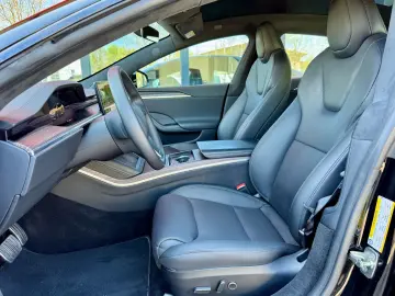 TESLA Model S Long Range AWD Autopilot 21 1-owner VAT