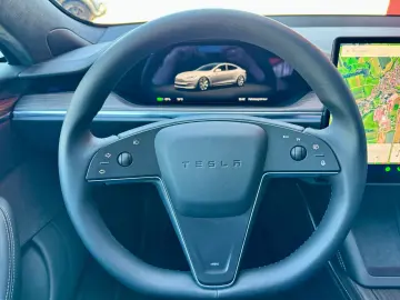 TESLA Model S Long Range AWD Autopilot 21 1-owner VAT