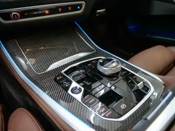 BMW X5 xDrive50e M-Sport Aut Nav HuD LED Pano AHK