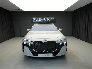 BMW SERIA 7  740d XDrive