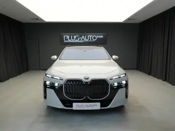 BMW SERIA 7  740d XDrive