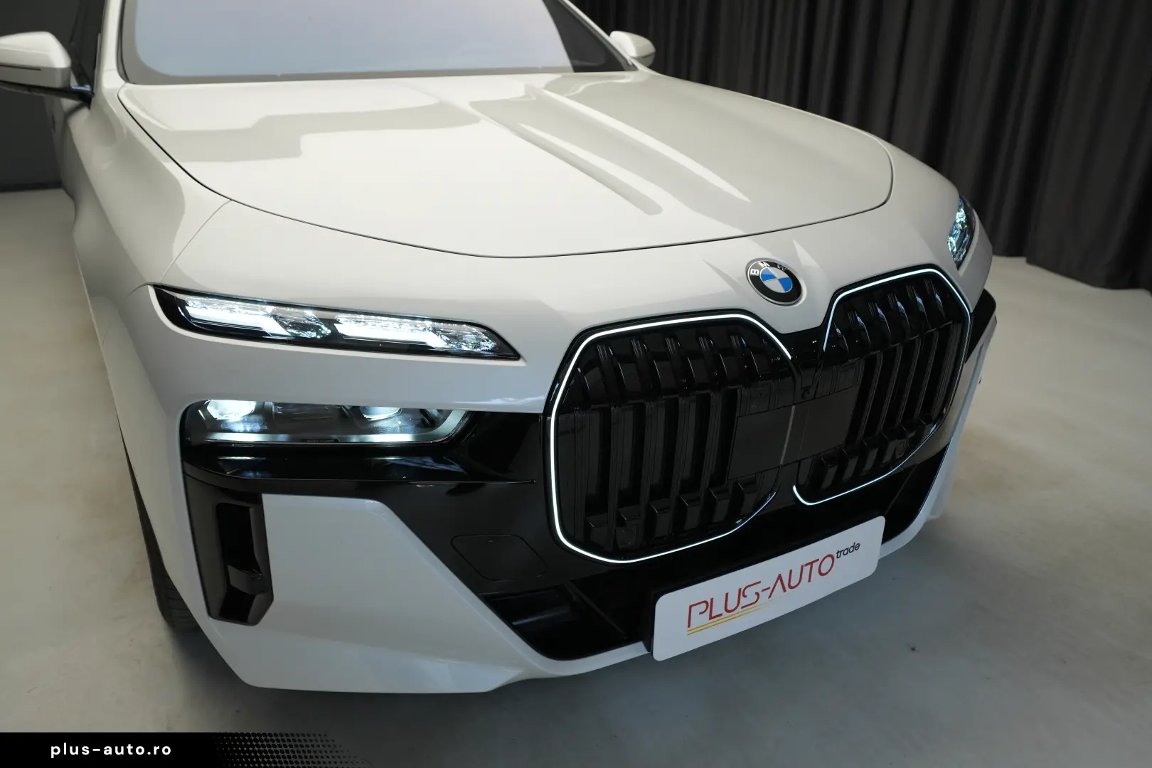 BMW SERIA 7  740d XDrive