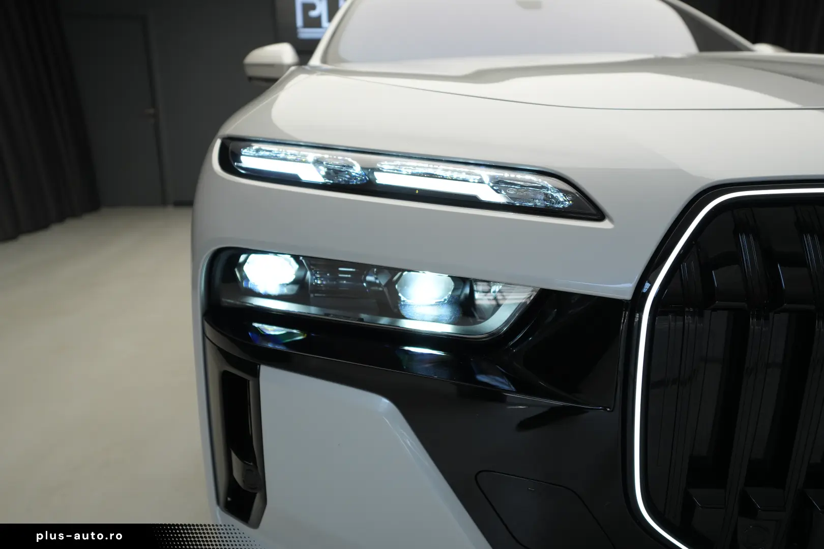 BMW SERIA 7  740d XDrive
