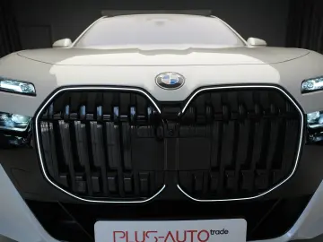 BMW SERIA 7  740d XDrive