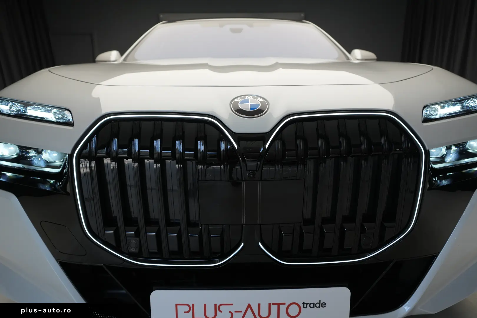 BMW SERIA 7  740d XDrive