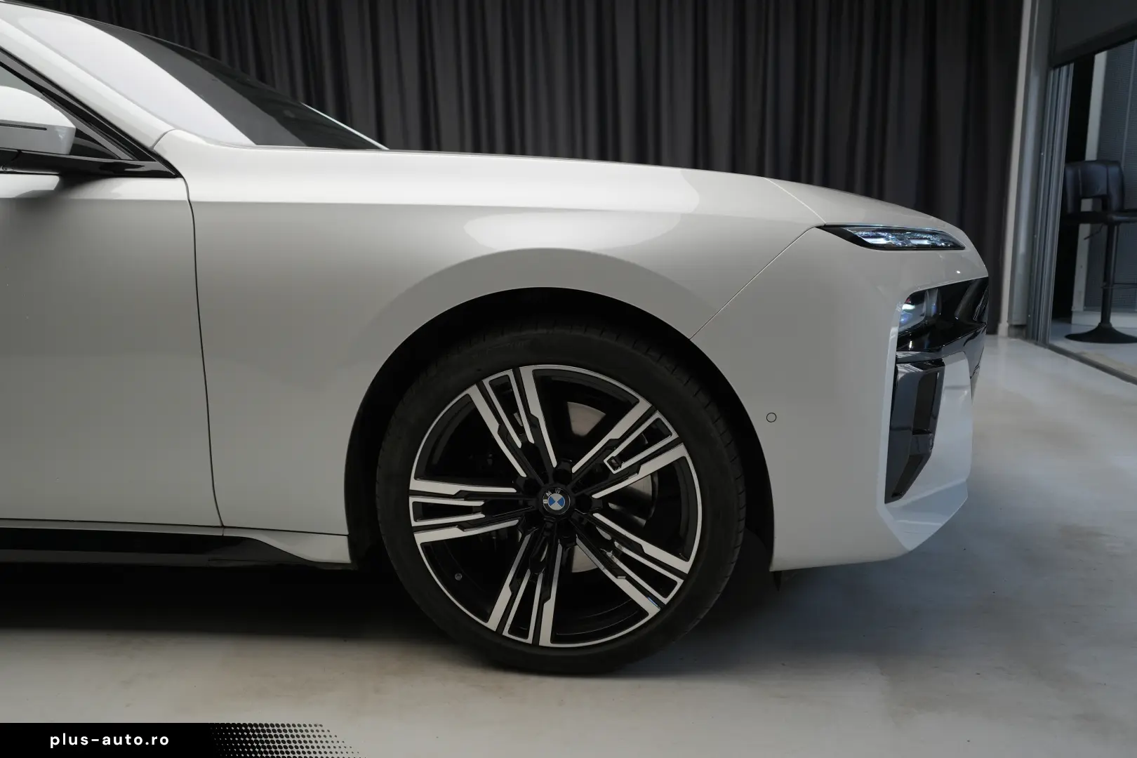 BMW SERIA 7  740d XDrive