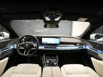 BMW SERIA 7  740d XDrive