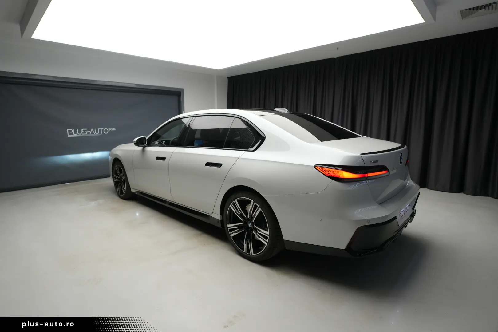 BMW SERIA 7  740d XDrive