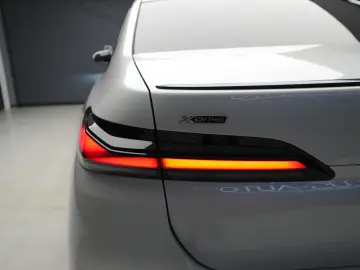 BMW SERIA 7  740d XDrive