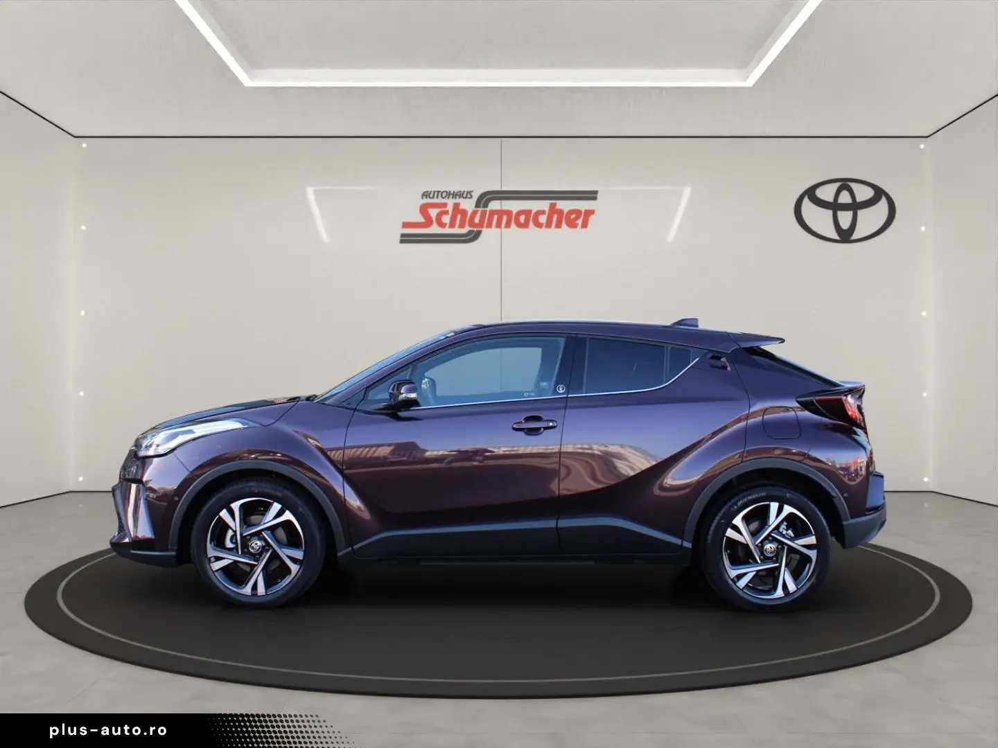TOYOTA C-HR TEAM