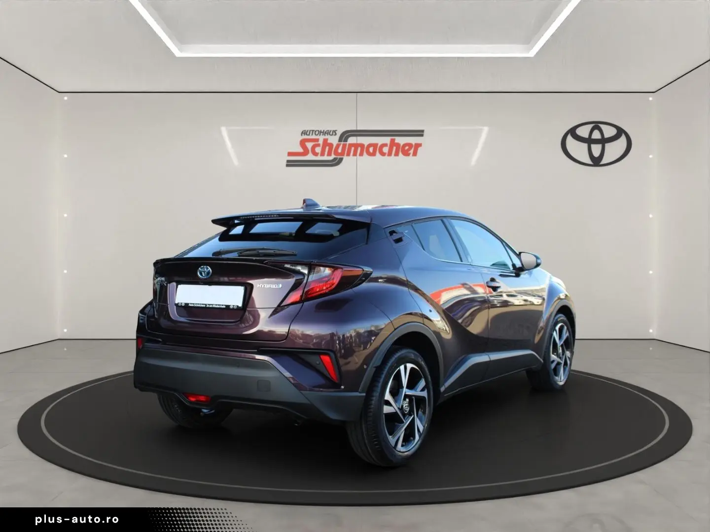 TOYOTA C-HR TEAM