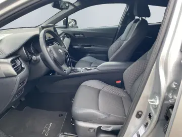 TOYOTA C-HR 1.8 Hybrid Team