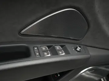 Audi A8 4.2 TDI Quattro - Bang&Olufsen