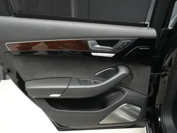Audi A8 4.2 TDI Quattro - Bang&Olufsen