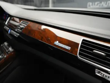 Audi A8 4.2 TDI Quattro - Bang&Olufsen