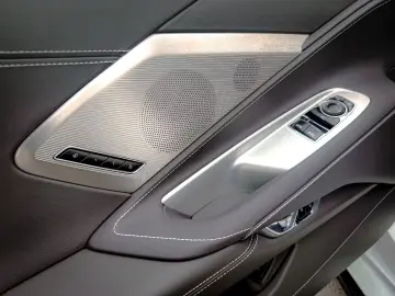 Corvette C8 Stingray Targa LT2 Z51 PERFORMANCE TÜV DE LED