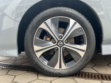 NISSAN Leaf MY20 LEAF #LEAF10 OPTION KLIMAAUTOMATIK LED