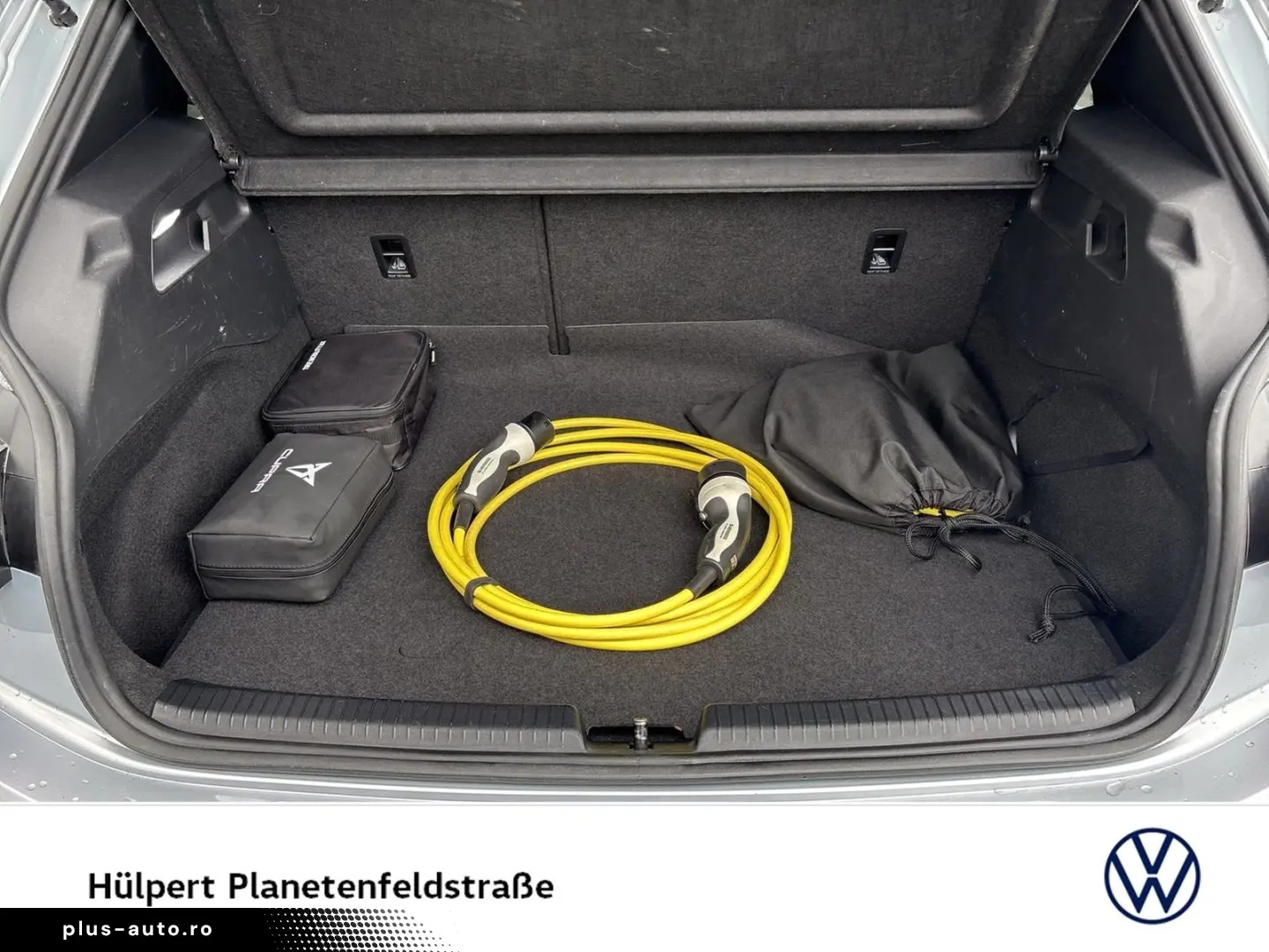 CUPRA Born e-BOOST CAM ACC LM19 NAVI SITZHEIZUNG LED
