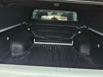 Mitsubishi L200 Double Cab 2.2 DI-D A T Intense