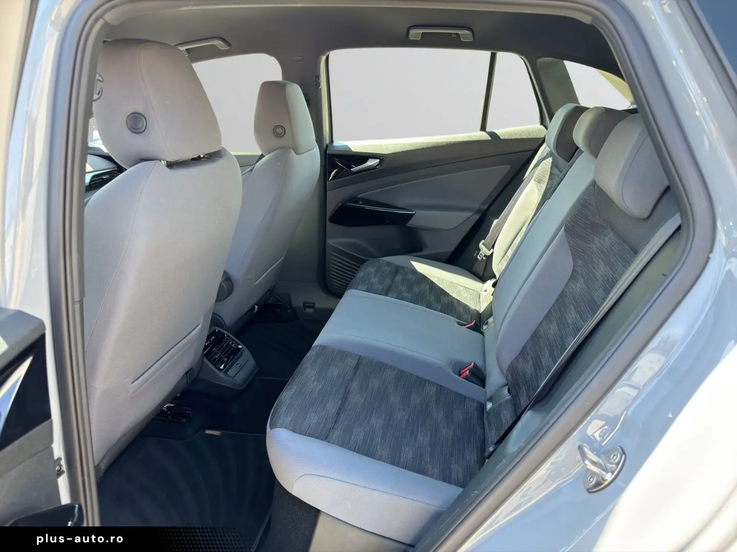 VW ID.4 Pro Performance ACC Navi APP SHZ PDC LM19