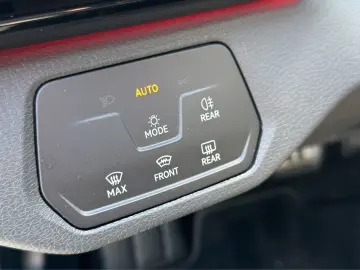 VW ID.4 Pro Performance ACC Navi APP SHZ PDC LM19