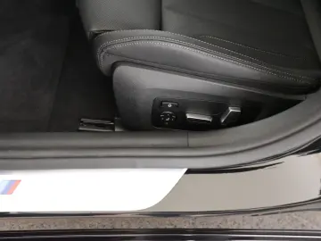 BMW Gran Coupe 840 d xDrive  Garantie 11-2025