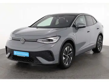 VW ID.5 Pro Performance 77 kWh AHK P-Dach Matrix SH