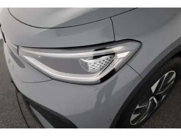 VW ID.5 Pro Performance 77 kWh AHK P-Dach Matrix SH