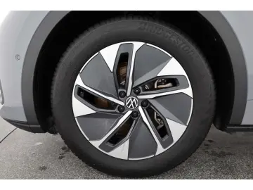 VW ID.5 Pro Performance 77 kWh AHK P-Dach Matrix SH