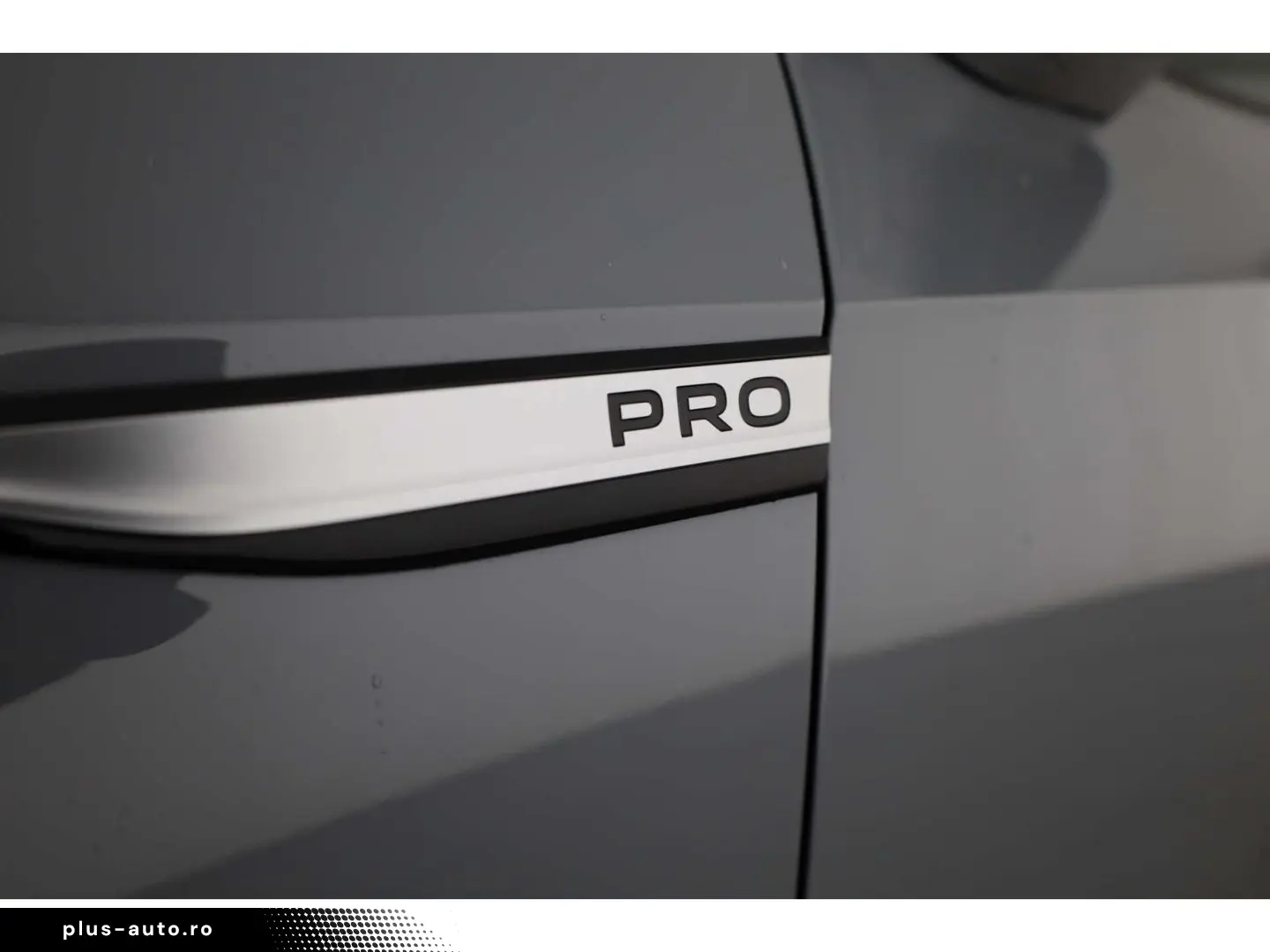 VW ID.5 Pro Performance 77 kWh AHK P-Dach Matrix SH