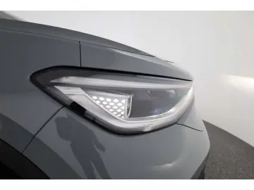 VW ID.5 Pro Performance 77 kWh AHK P-Dach Matrix SH