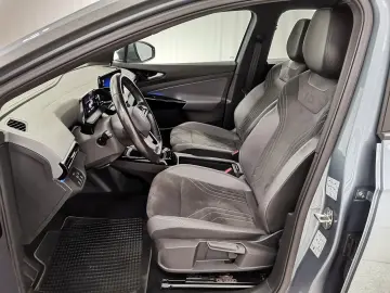 VW ID.4 Pure 55kWh LED Navi ACC RFK SHZ
