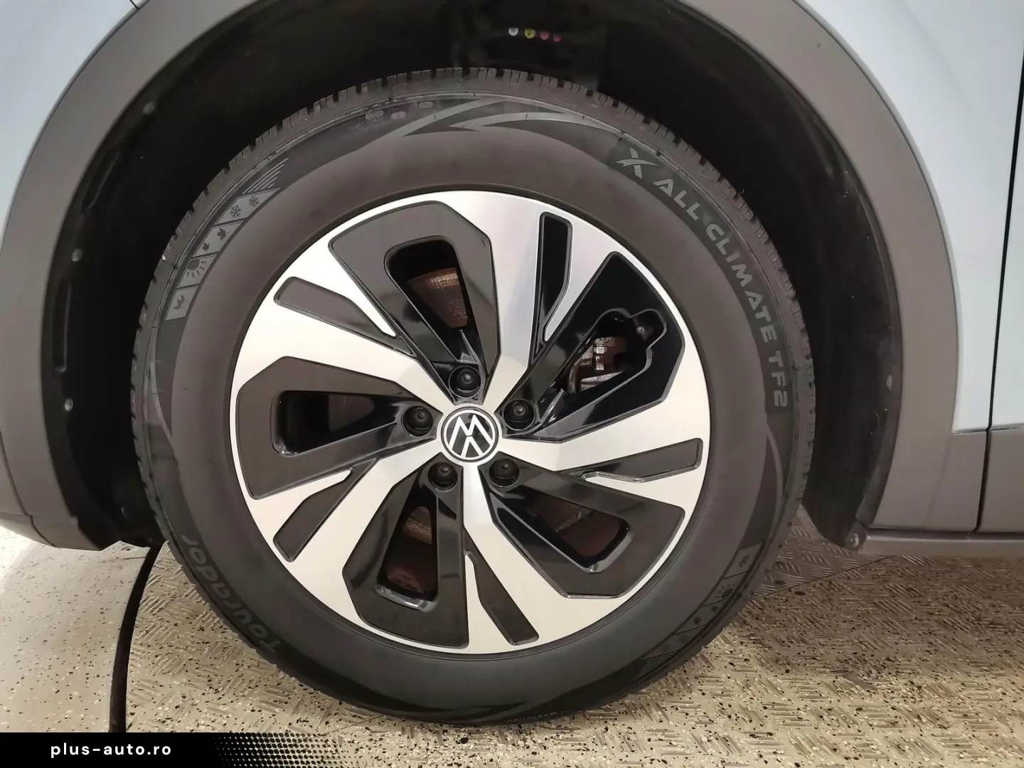 VW ID.4 Pure 55kWh LED Navi ACC RFK SHZ
