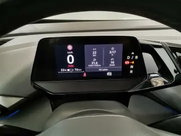 VW ID.4 Pure 55kWh LED Navi ACC RFK SHZ