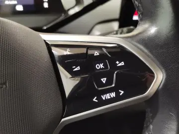 VW ID.4 Pure 55kWh LED Navi ACC RFK SHZ