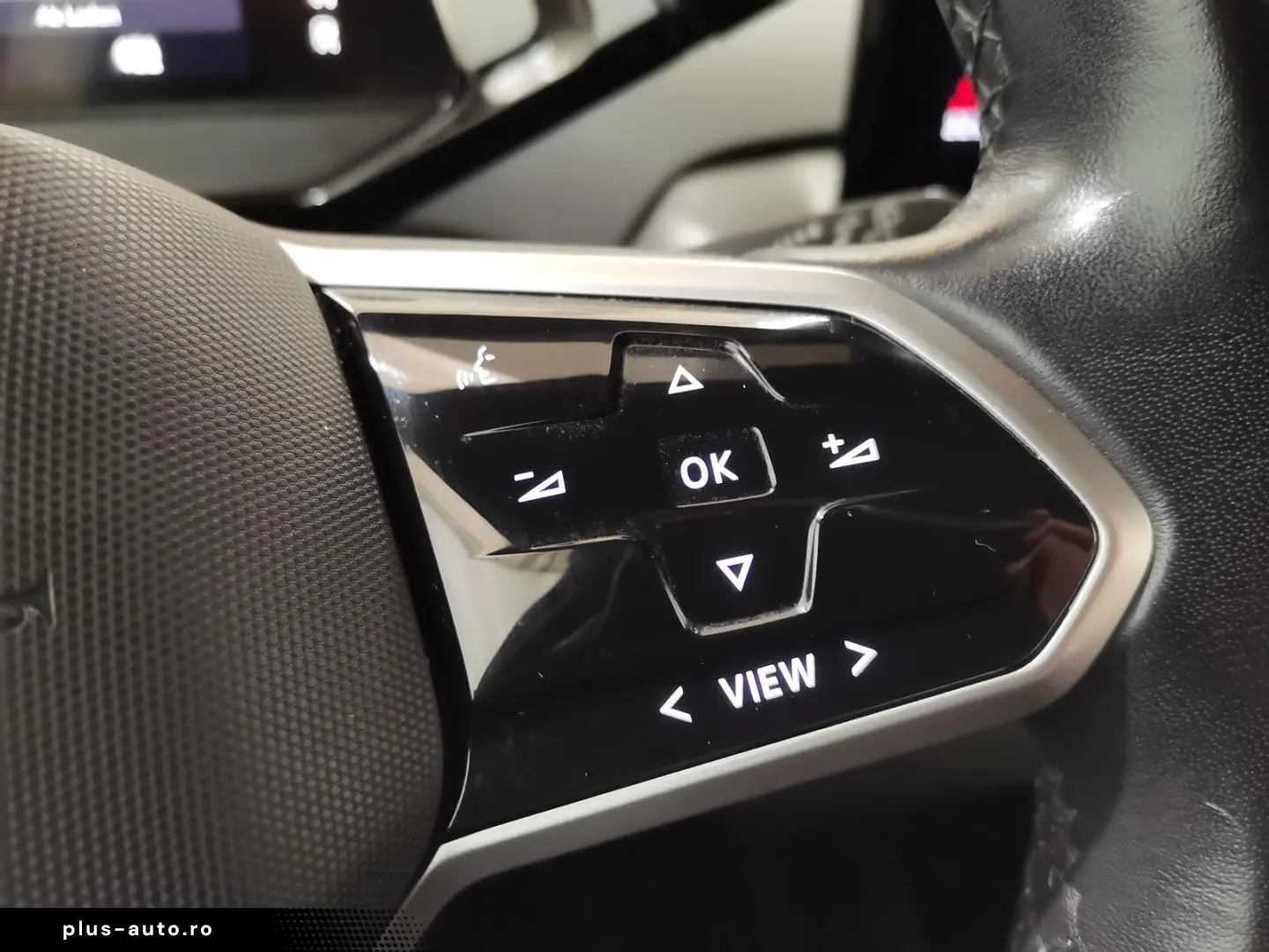 VW ID.4 Pure 55kWh LED Navi ACC RFK SHZ