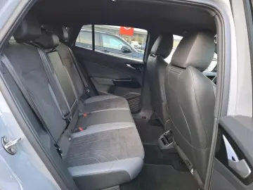 VW ID.5 Pro 82kWh  KAM KESSY ACC CCS VIRT MATRIX