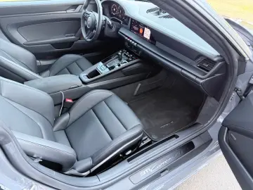 Porsche 992.2 911 Carrera GTS T-H Liftsys Bose HAL EGSD