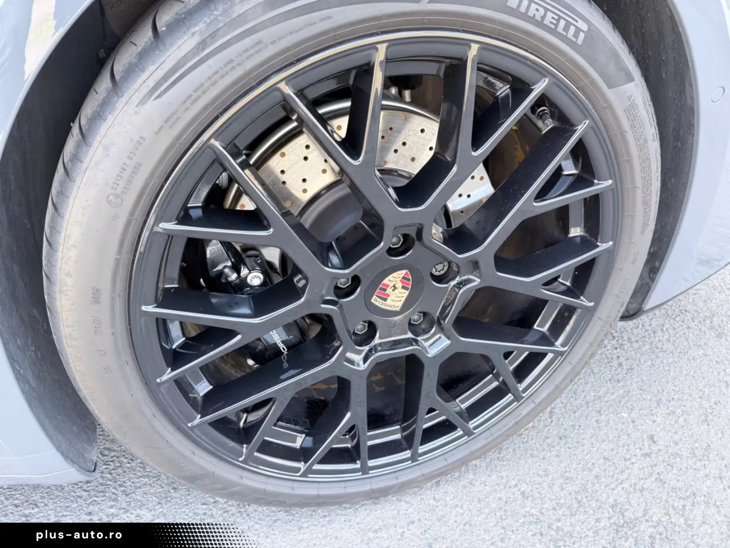 Porsche 992.2 911 Carrera GTS T-H Liftsys Bose HAL EGSD