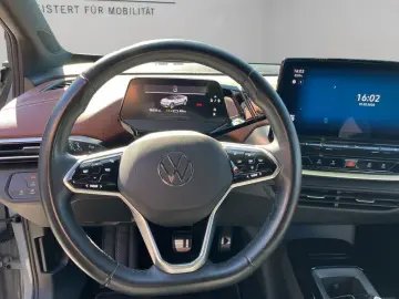 VW ID.5 Pro 128kW ACC App Connect